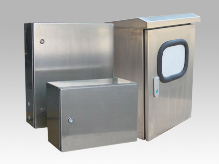 不銹鋼機(jī)箱